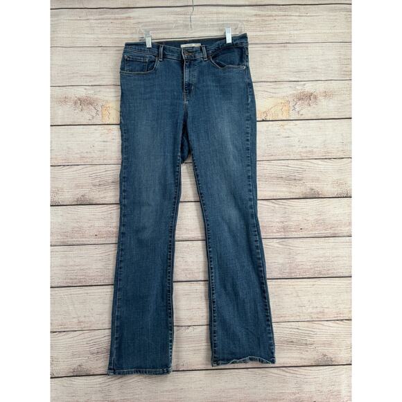 Levi's Classic‎ Boot Cut Jeans Women's Size 10 Blue Medium Wash Denim - Picture 1 of 10